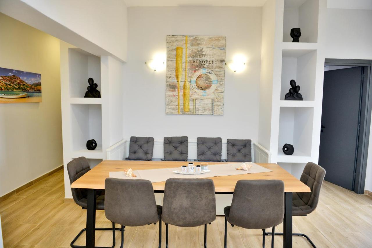 Exquisite 4-Bedroom Prestige Apartment Rhodes City Bagian luar foto