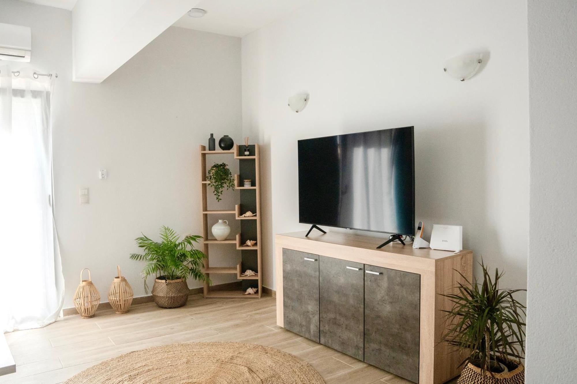 Exquisite 4-Bedroom Prestige Apartment Rhodes City Bagian luar foto